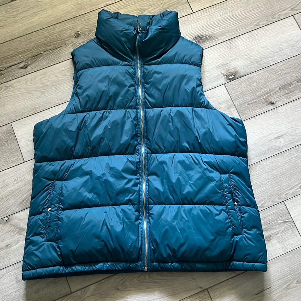 Old Navy Puffer Vest